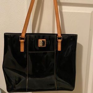 Dooney & Bourke